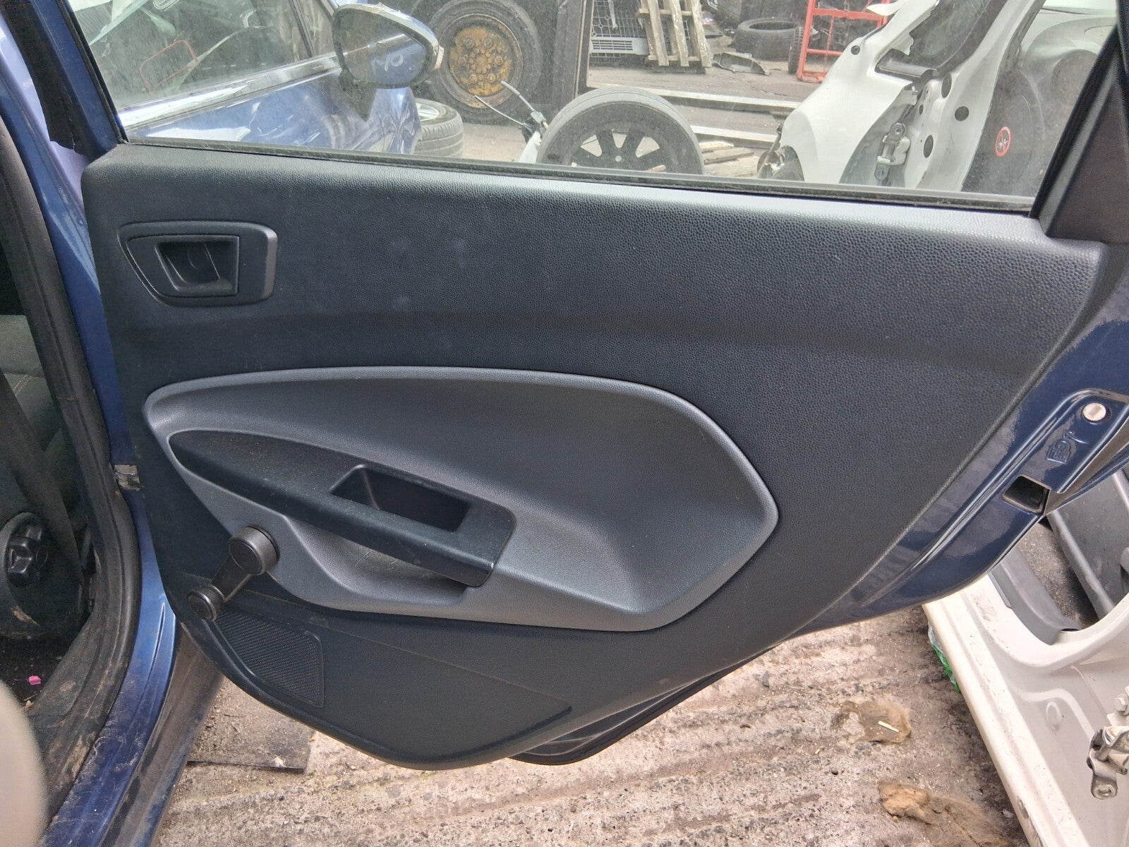 2010 FORD FIESTA MK7 OSR DRIVER SIDE REAR RIGHT COMPLETE DOOR OCEAN BLUE