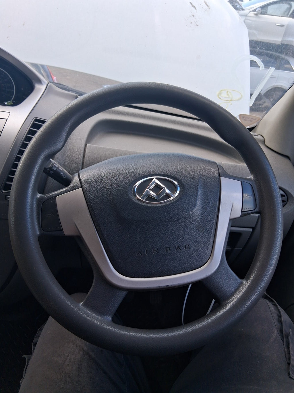 2020 SAIC LDV V80 MULTIFUNCTIONAL STEERING WHEEL ONLY