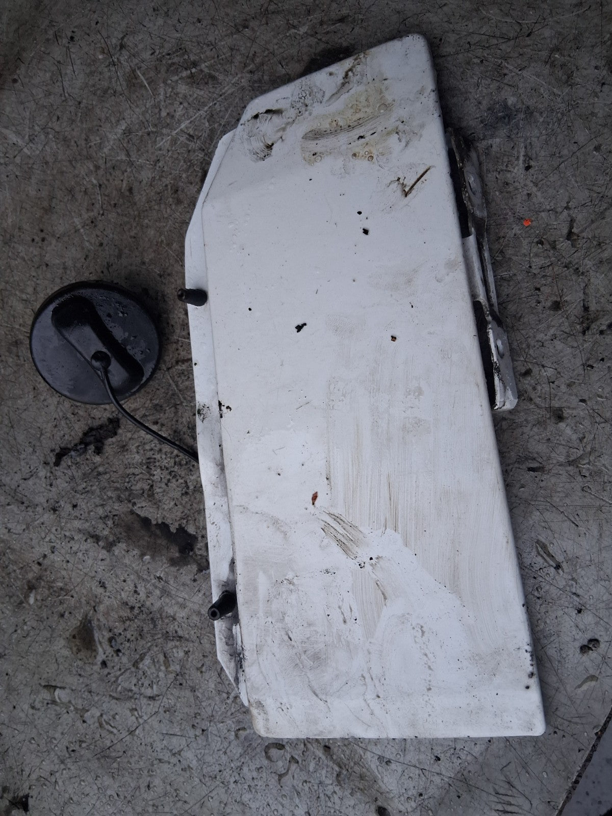 2016 MERCEDES SPRINTER MK2 W906 FUEL FLAP LID COVER WHITE A0004705805001