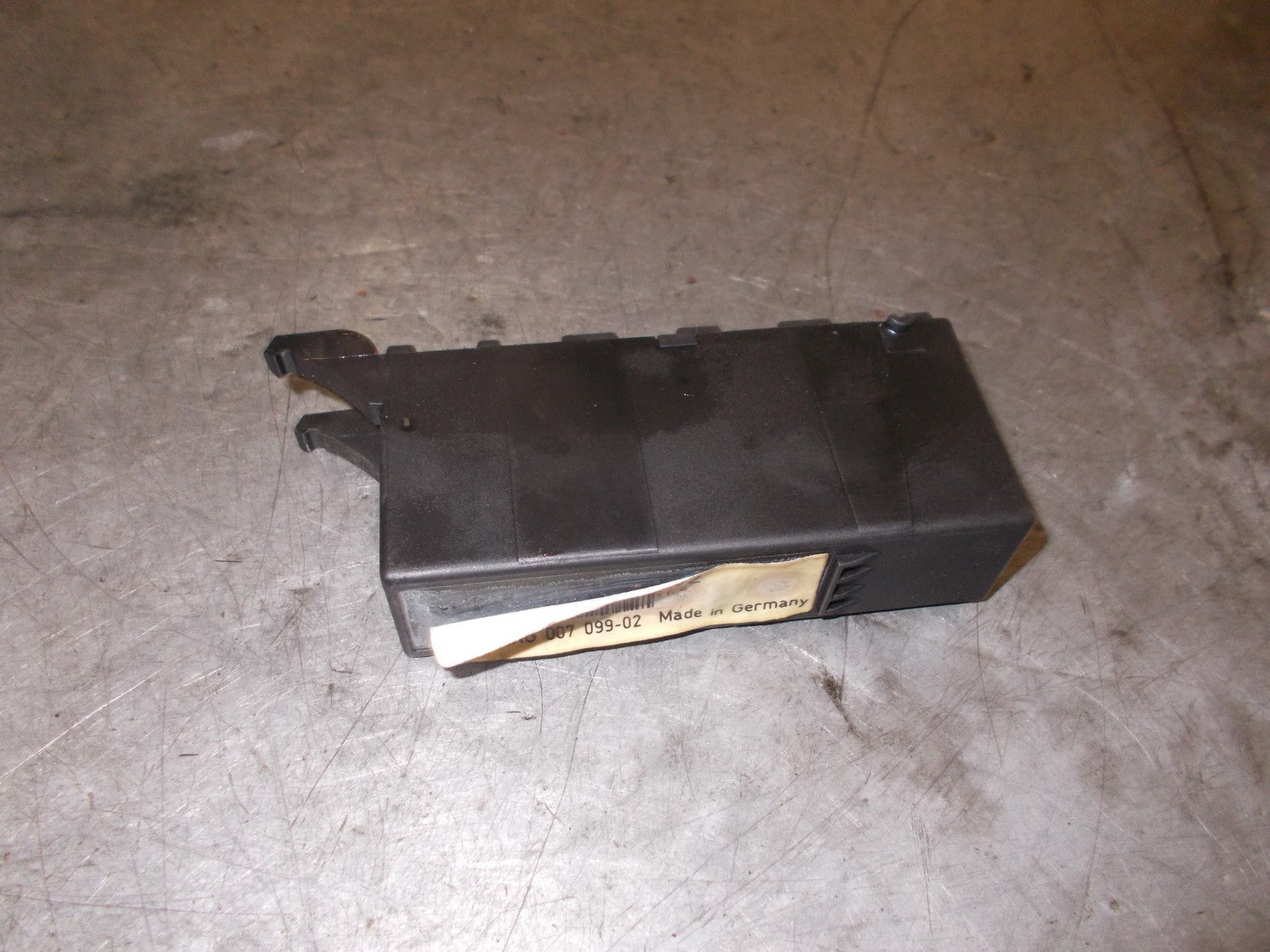 MERCDES W202 C CLASS 1996 LIGHT CONTROL UNIT 2025420232