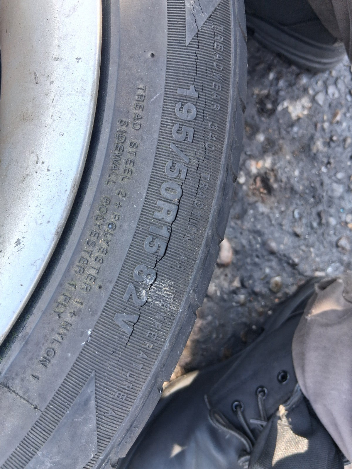MG MGF 1996 MK1 15 INCH ALLOY WHEEL WITH TYRE 195/50R15