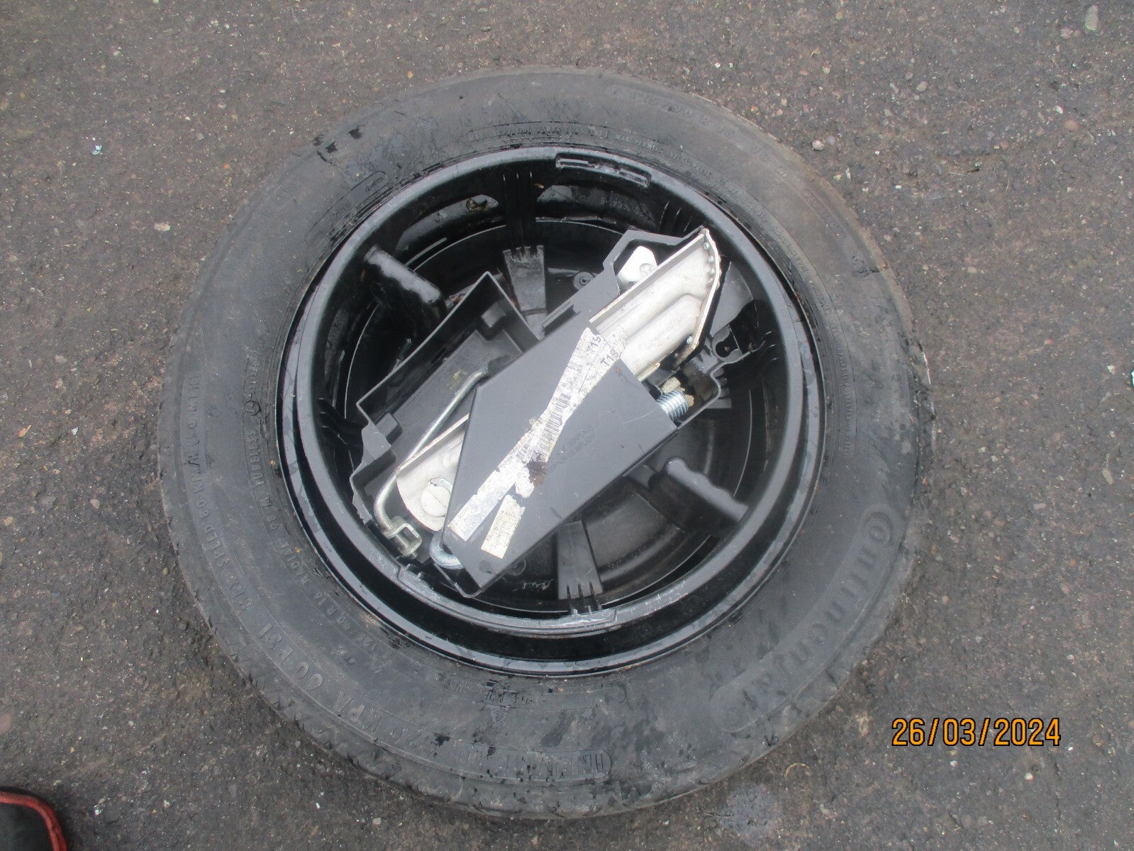 MERCEDES BENZ C CLASS 2014 W204 SPACESAVER WITH JACK SET FOAM T125/90R16
