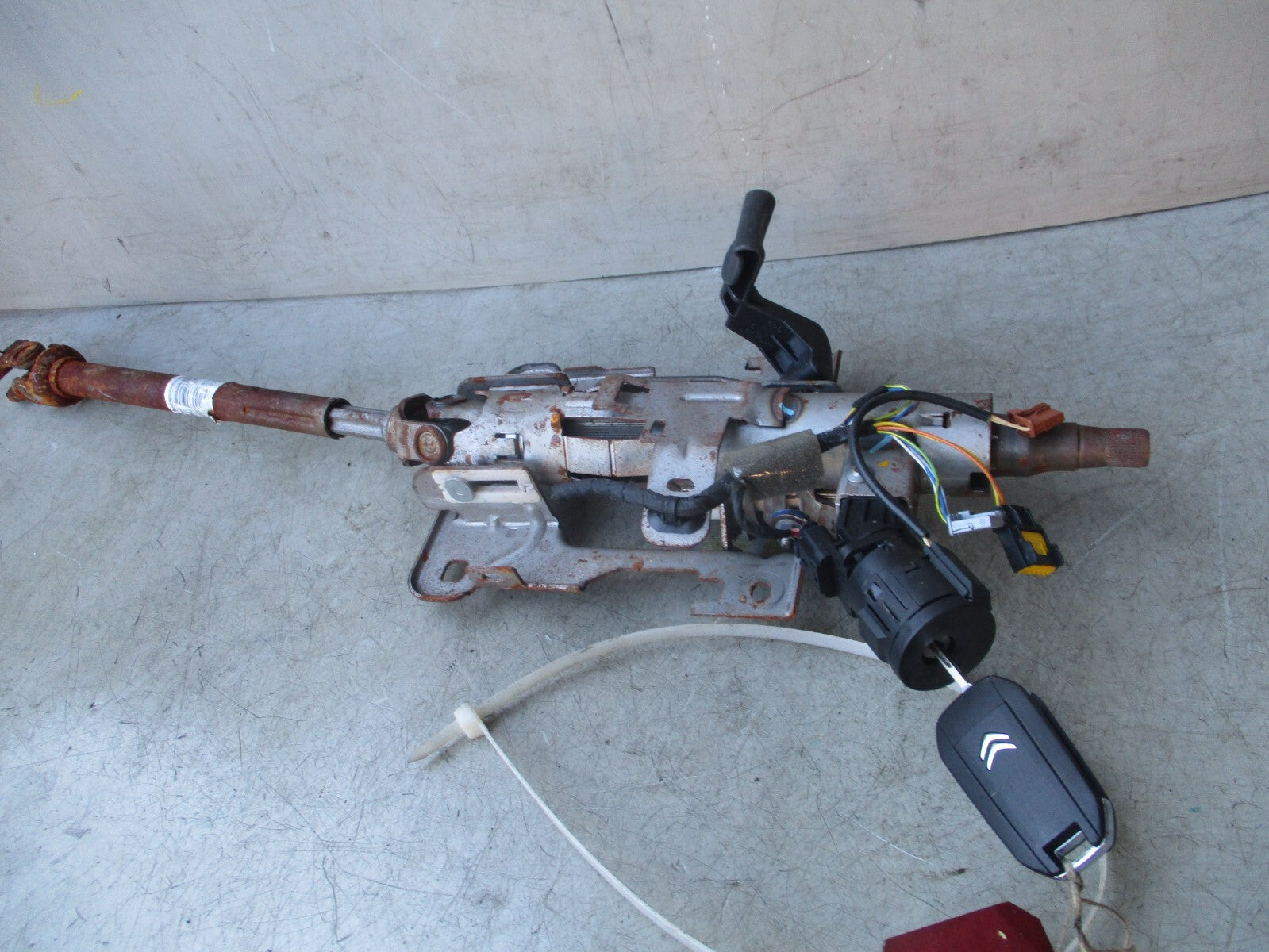 2018 CITROEN C4 CACTUS 1.5 DIESEL STEERING COLUMN WITH IGNITION BARREL KEY