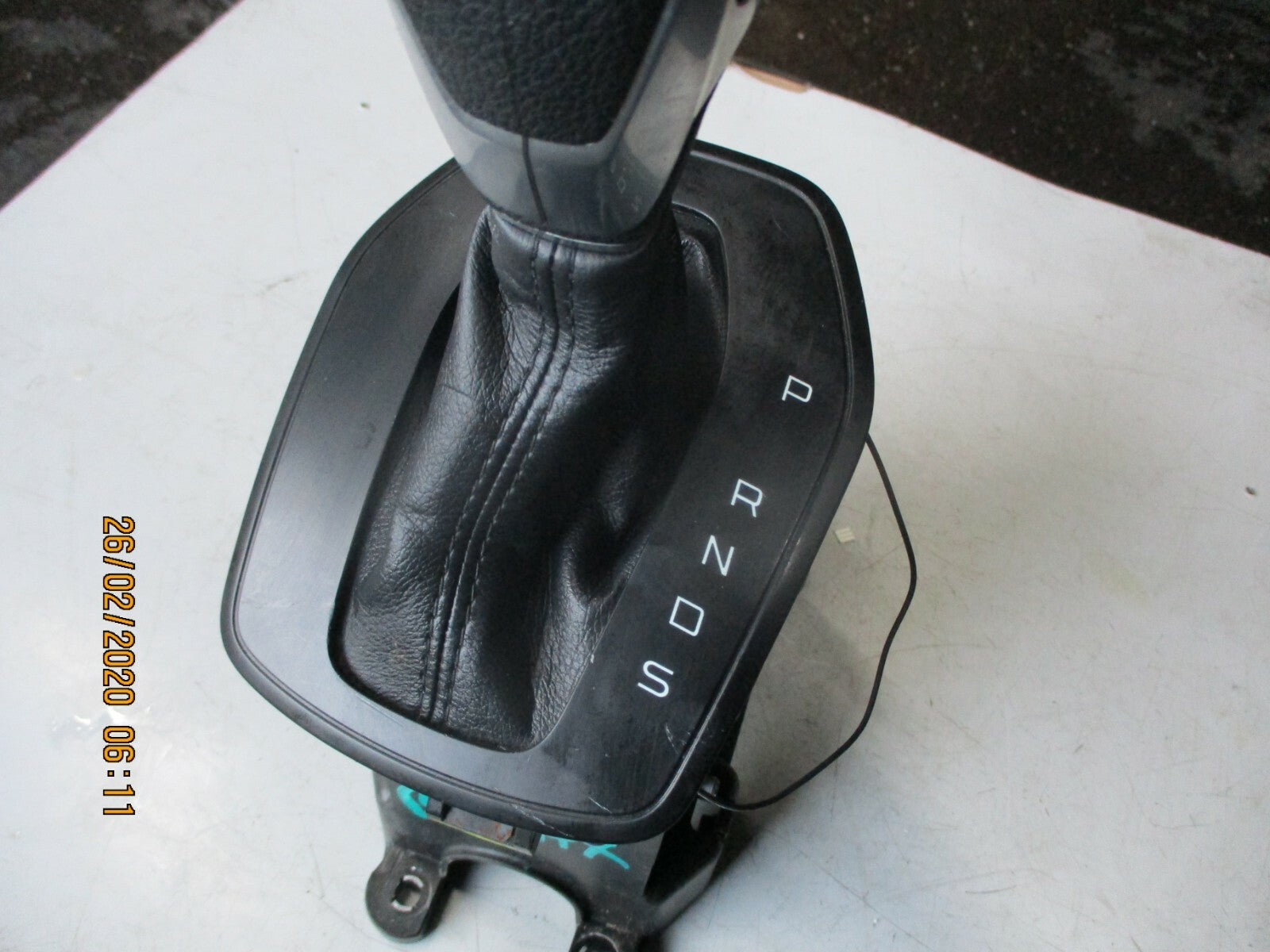 FORD B MAX 2017 AUTO GEAR STICK SHIFTER SELECTOR KNOB AY1P-7K004-BE AY1P-7L010-C