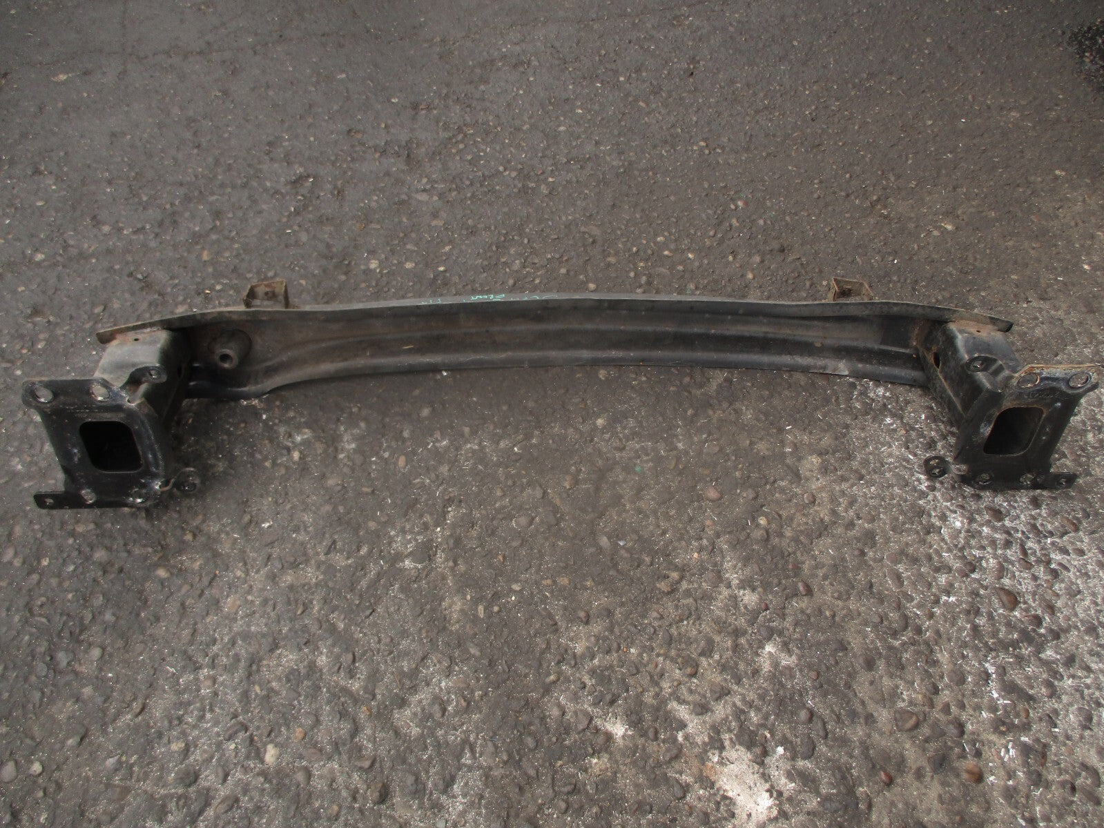 2004 SEAT ALTEA MK1 FRONT BUMPER REINFORCEMENT CRASH BAR