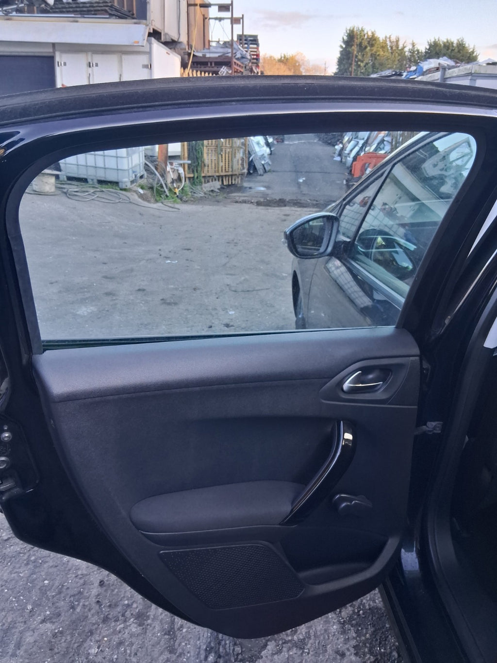 2014 PEUGEOT 208 NSR PASSENGER SIDE REAR LEFT COMPLETE DOOR PEARL BLACK KTV