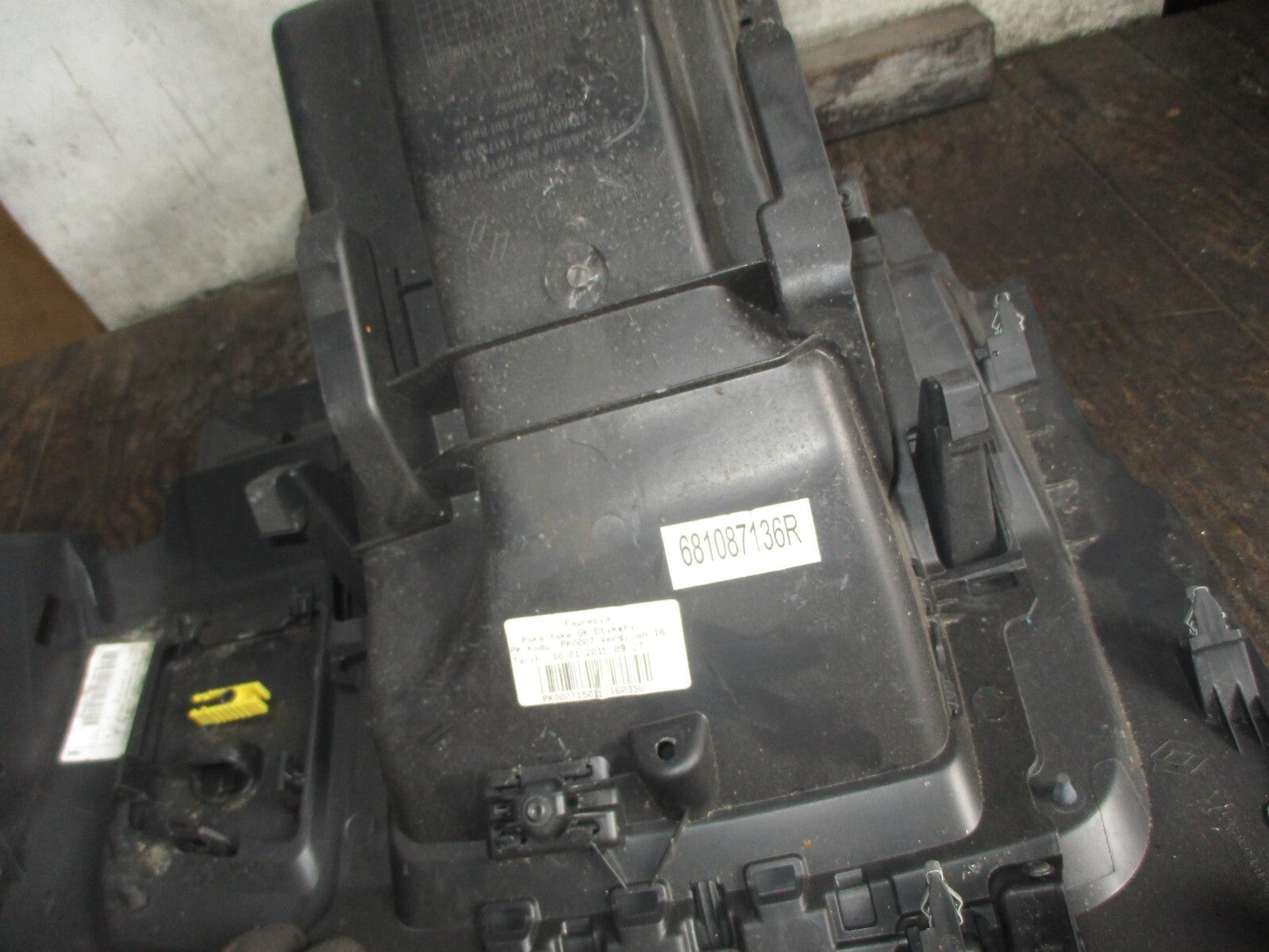 RENAULT CLIO MK4 2014 PASSENGER SIDE GLOVEBOX STORAGE
