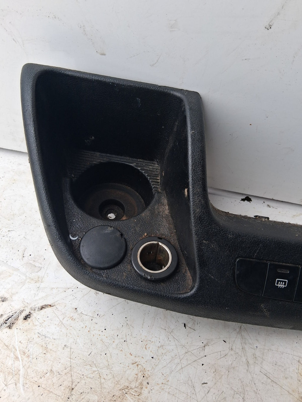 2016 PEUGEOT BOXER MK3 FRONT HAZARD SWITCH TRIM PANEL 7355861650