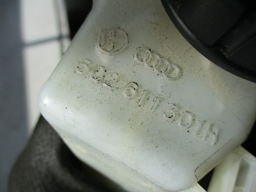 VW VOLKSWAGEN GOLF MK7 BRAKE MASTER CYLINDER BOTTLE RESERVOIR 5Q2611301H