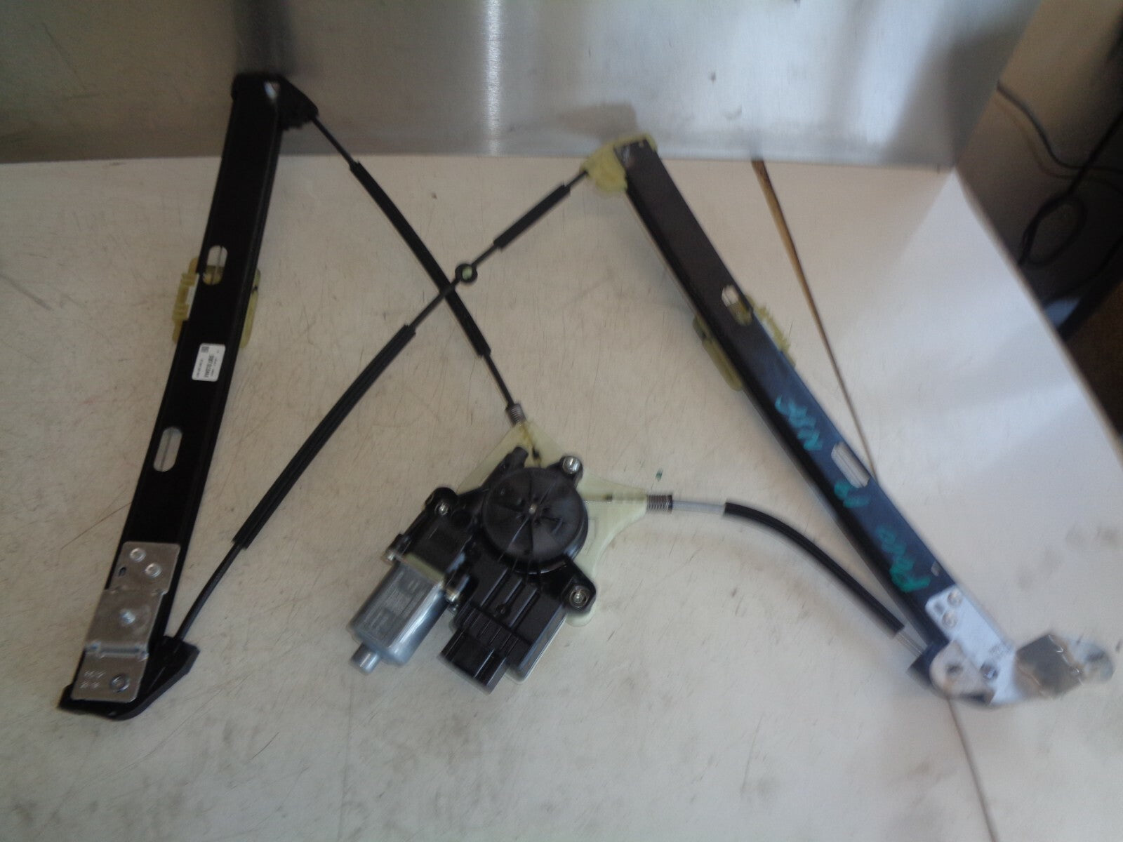 VW VOLKSWAGEN POLO MK6 2019 NS PASSENGER FRONT WINDOW REGULATOR MOTOR 2G6839461C