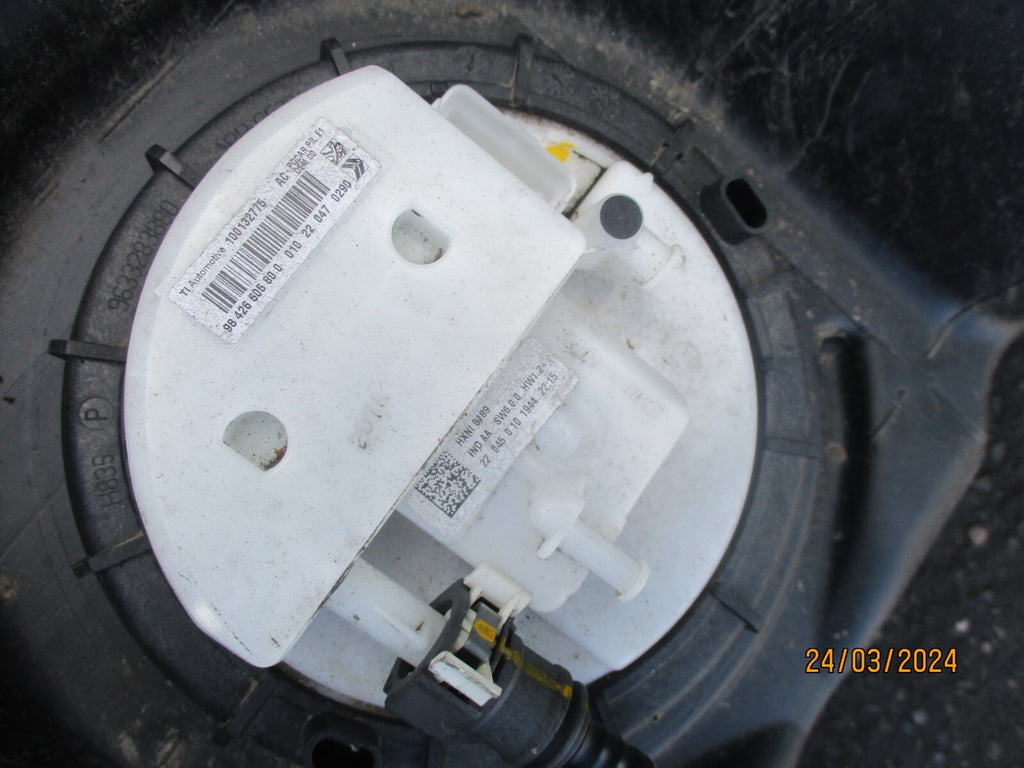 CITROEN C4 MK3 2022 1.2 PETROL FUEL TANK PUMP 9845925080