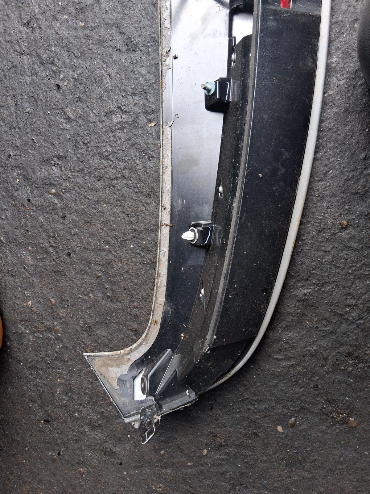 2019 NISSAN MICRA K14 REAR TAILGATE BOOTLID SPOILER 960305FA3A