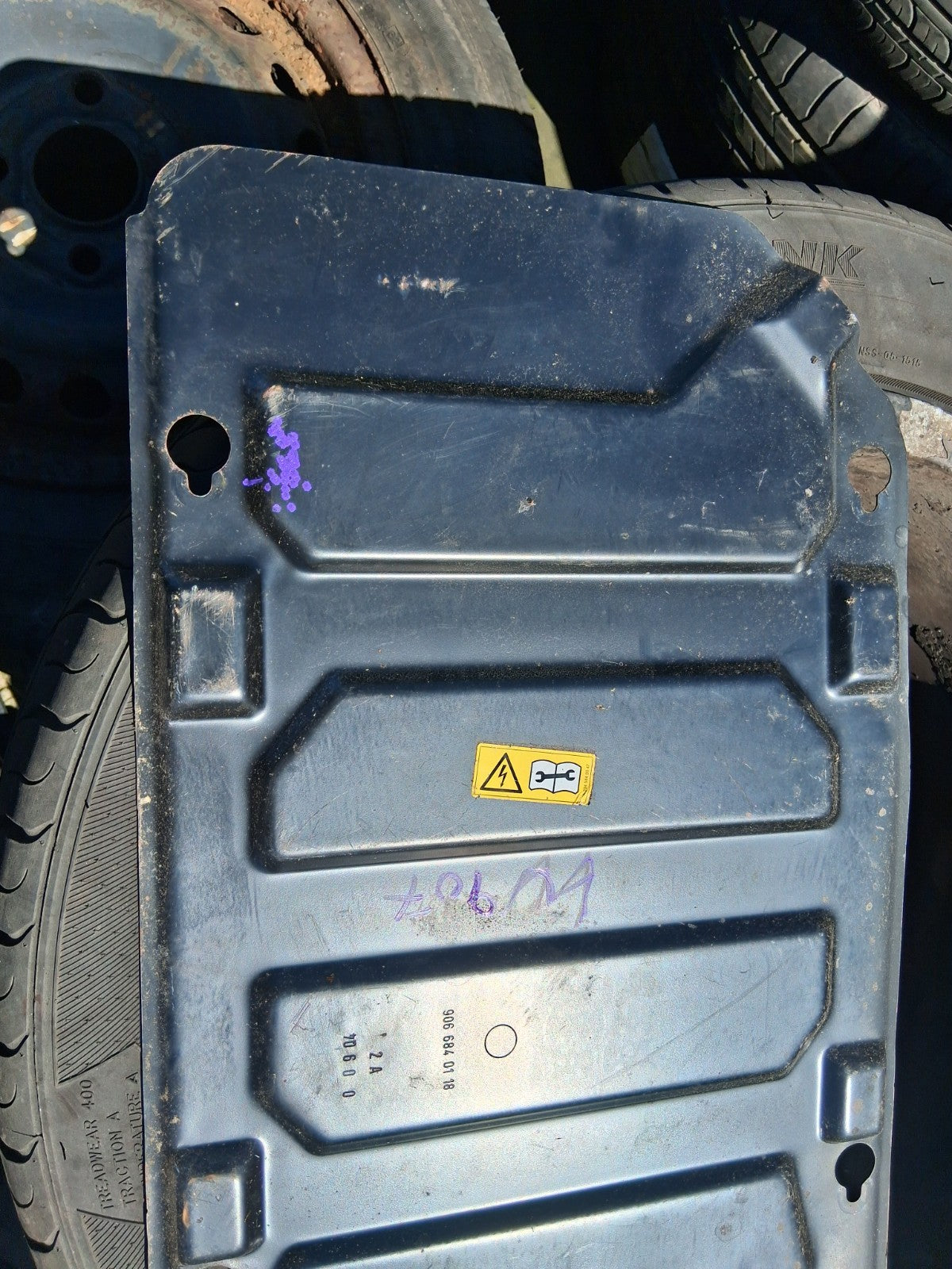 2024 MERCEDES SPRINTER BATTERY CLAMP COVER 9066840118