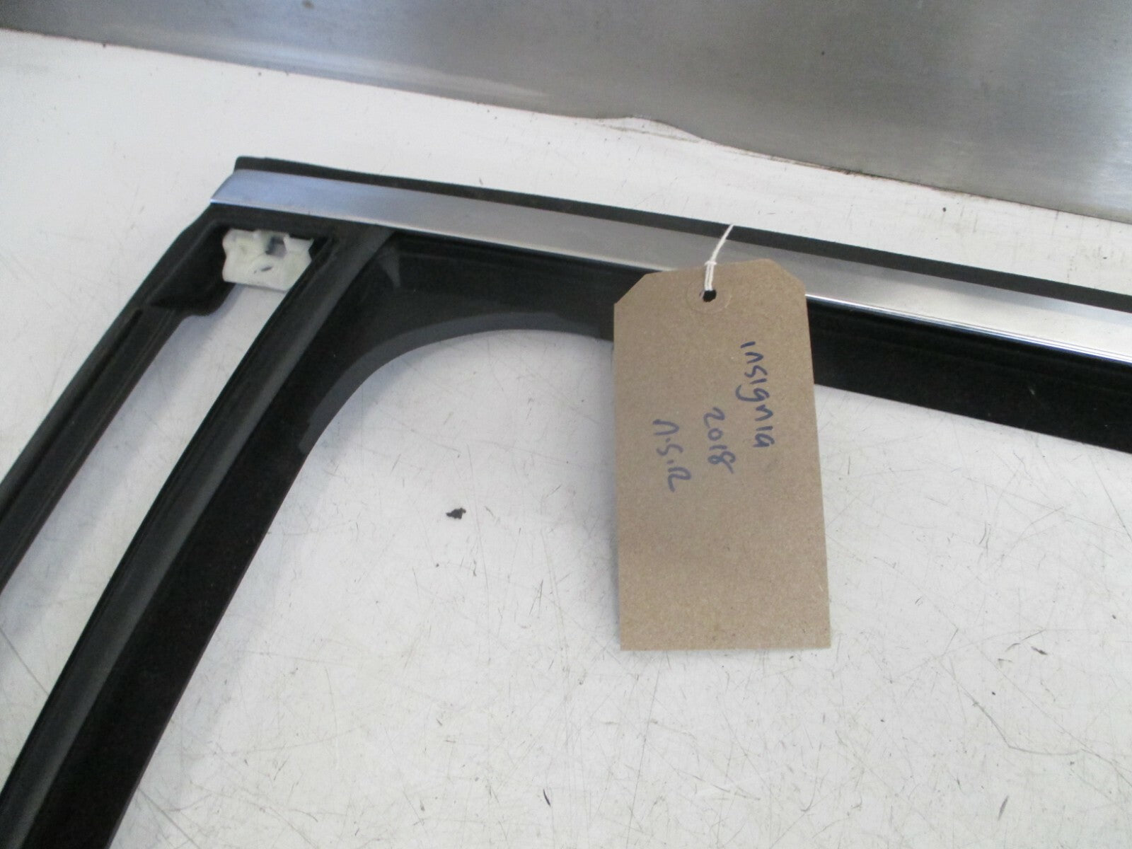 VAUXHALL INSIGNIA MK2 2018 NSR PASSENGER SIDE REAR FRAME & QUARTER GLASS
