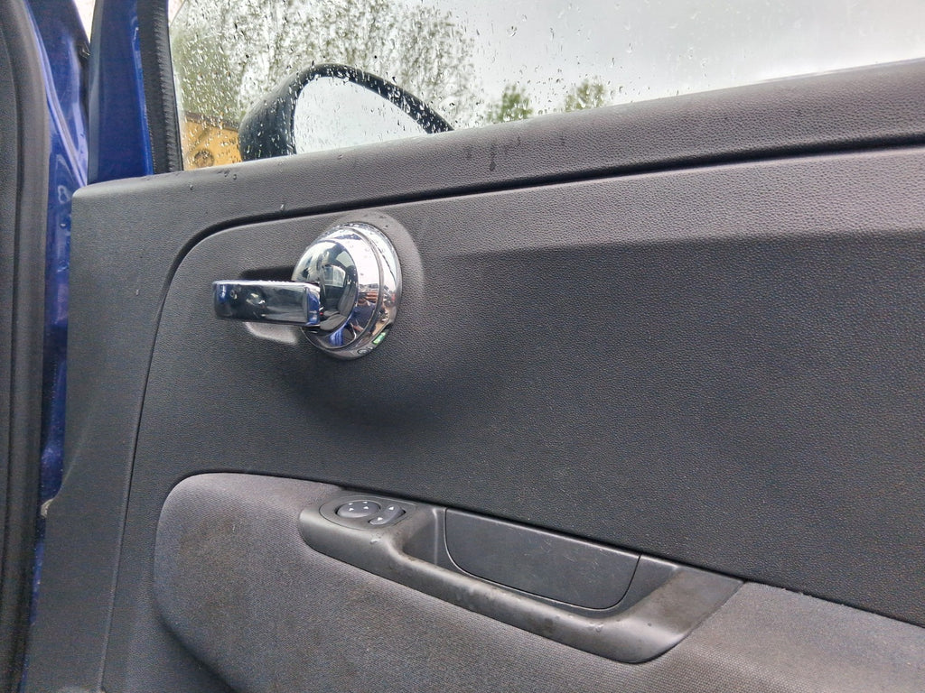 2010 FIAT 500 LOUNGE MK1 OS DRIVER SIDE RIGHT DOOR CARD PANEL