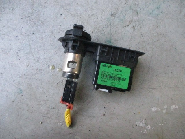 2018 HYUNDAI IX20 CIGRATTE LIGHTER AUX USB PORT