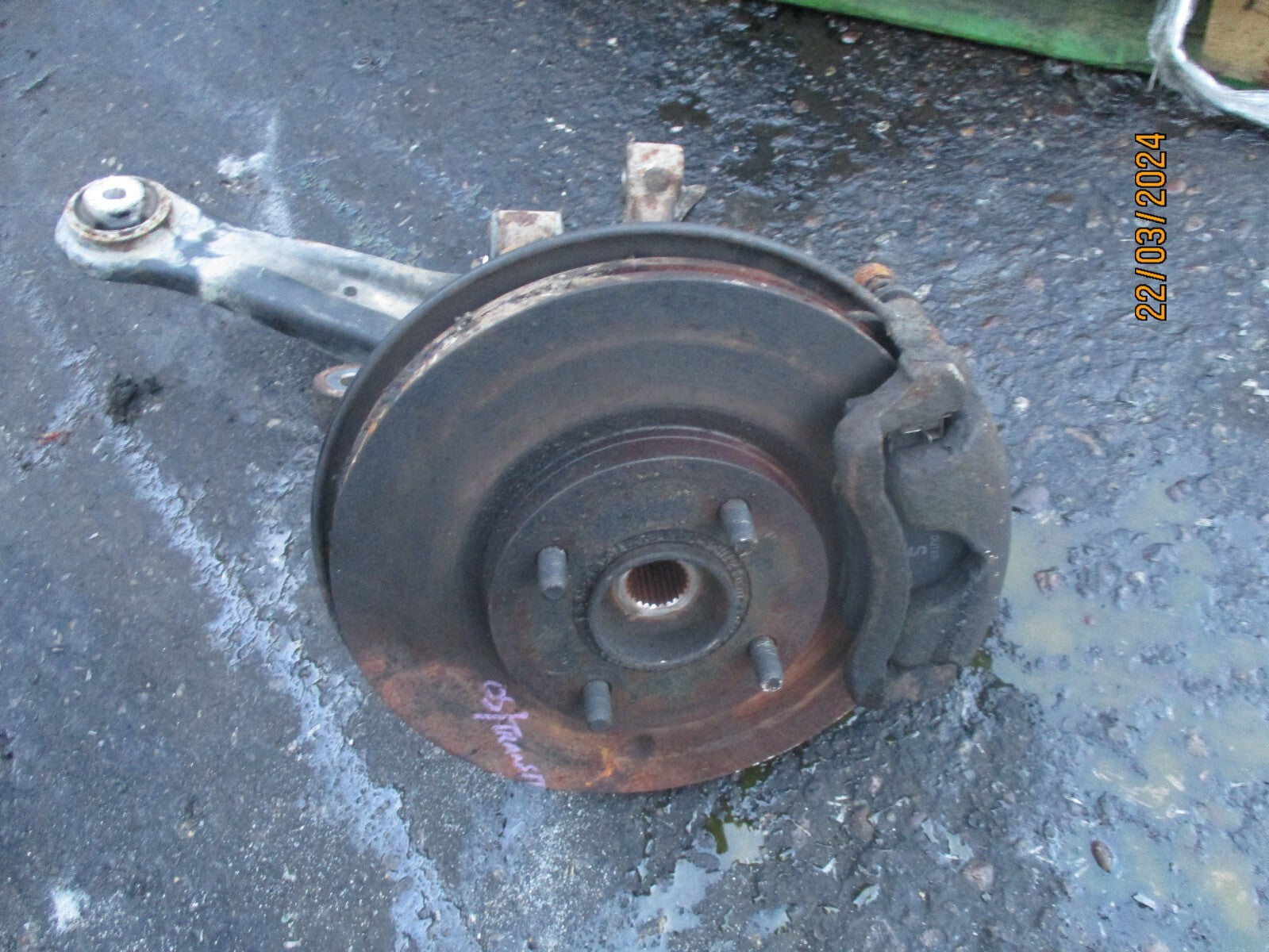 FORD TRANSIT COURIER 2014 OSF DRIVER SIDE FRONT WHEEL BEARING HUB