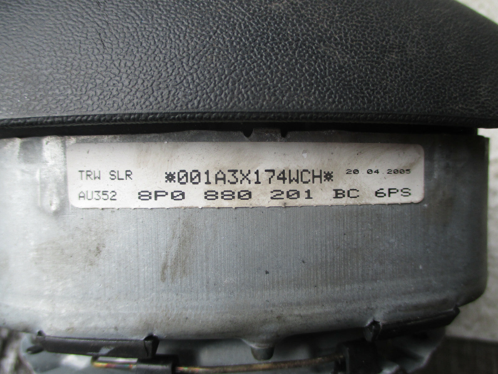 AUDI A3 2005 STEERING WHEEL SAFETY BAG ASSEMBLY UNIT 8P0880201BC