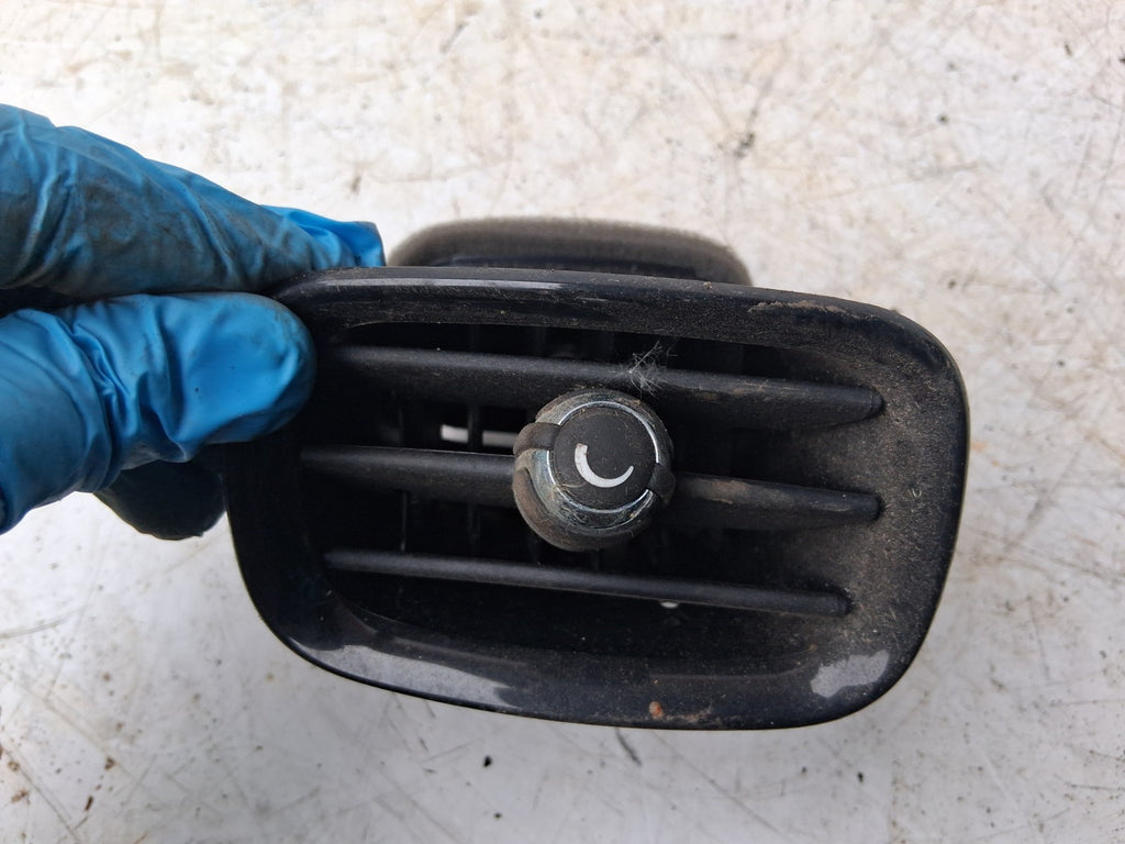2021 BMW MINI COUNTRYMAN F60 FRONT DASHBOARD NS PASSENGER SIDE AIR VENT 9332764