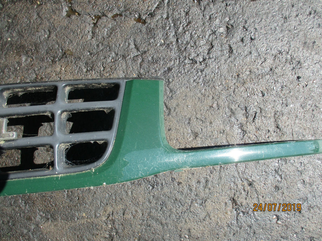 VAUXHALL FRONTERA MK2 FRONT BUMPER GRILL & EMBLEM BADGE GREEN
