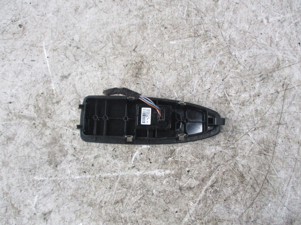 BMW F30 2017 PASSENGER SIDE FRONT WINDOW CONTROL SWITCH 920810702