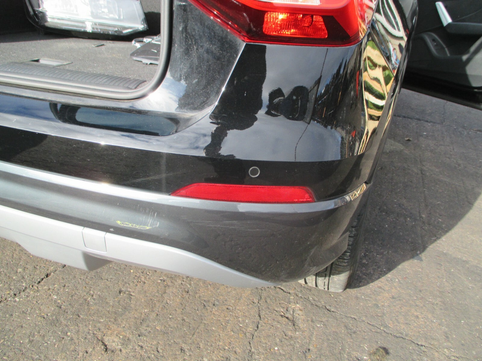 AUDI Q2 MK1 2020 COMPLETE REAR BUMPER & LOWER TRIM DIFFUSER BLACK