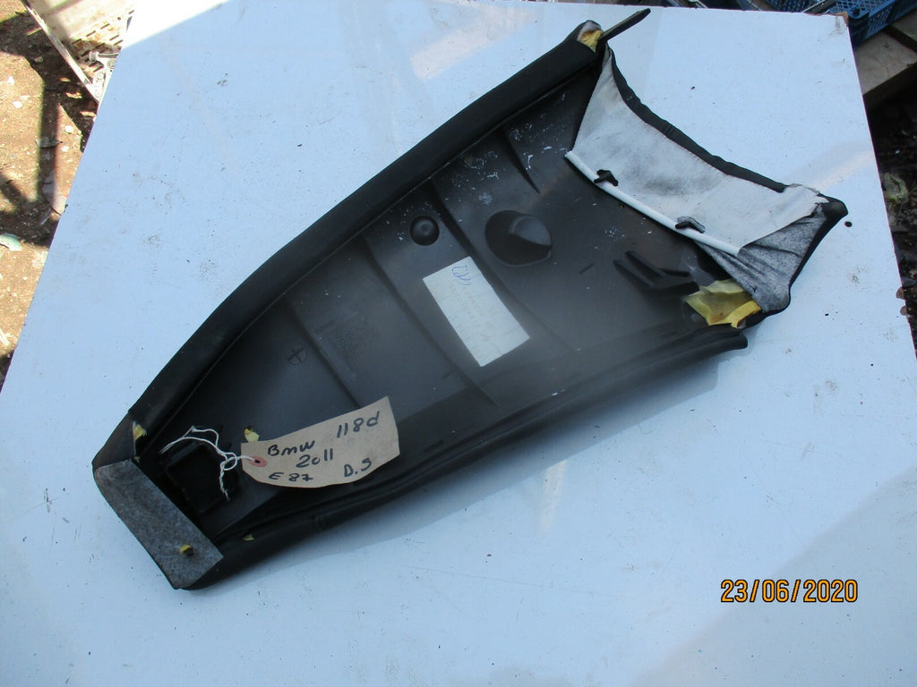 BMW 1 SERIES 2008 E87 2008 OS DRIVER SEAT CORNER REST TRIM PANEL 7118682