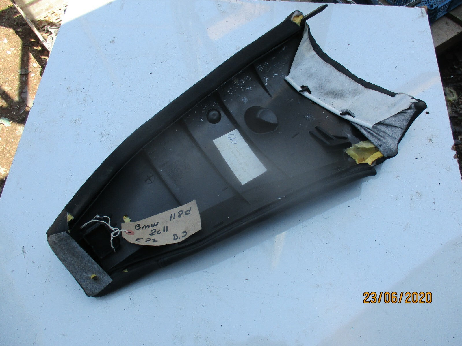 BMW 1 SERIES 2008 E87 2008 OS DRIVER SEAT CORNER REST TRIM PANEL 7118682