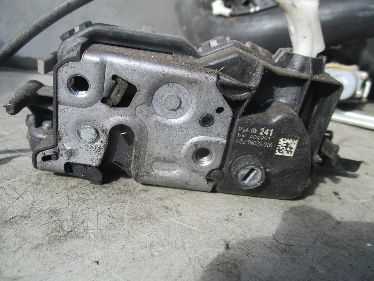 2013 PEUGEOT 5008 OSR REAR DRIVER SIDE DOOR LOCK 006241