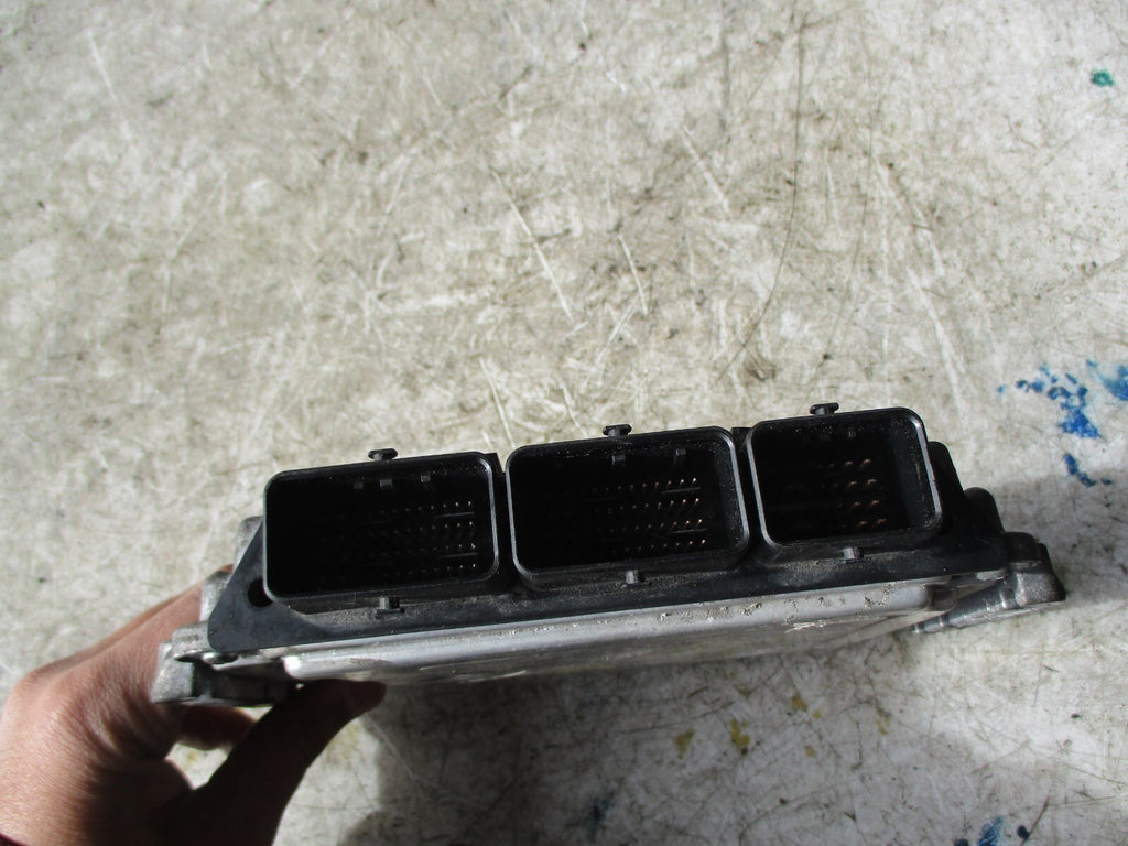 VAUXHALL VIVARO 2.0 DIESEL 2011 ENGINE CONTROL UNIT ECU 8201105714