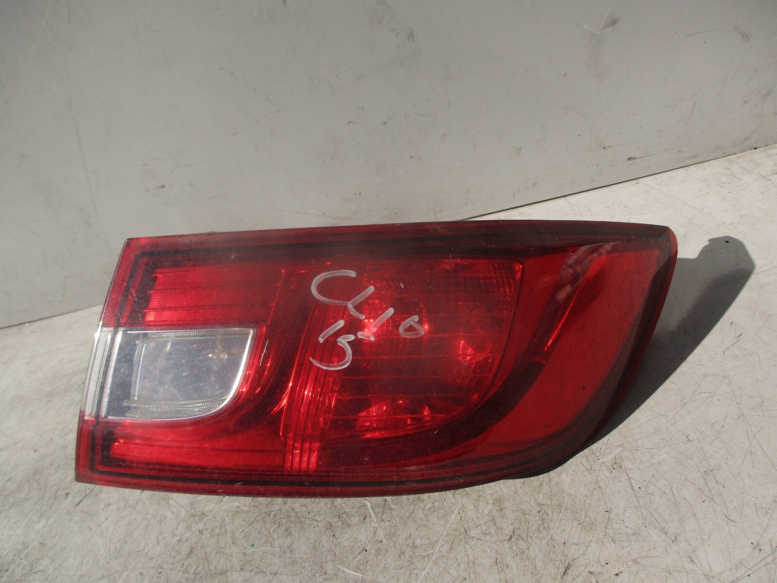 2015 RENAULT CLIO MK4 OSR DRIVER SIDE REAR RIGHT TAIL LAMP TAIL LIGHT 265554091R