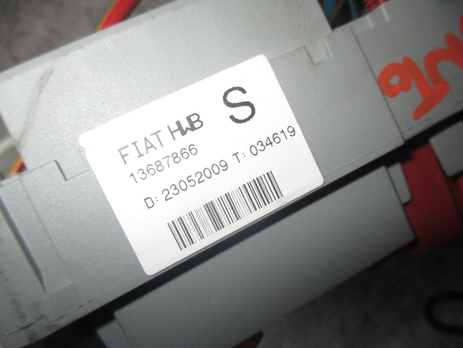 FIAT PUNTO MK3 2008 UNDER BONNET FUSE BOX 13687866