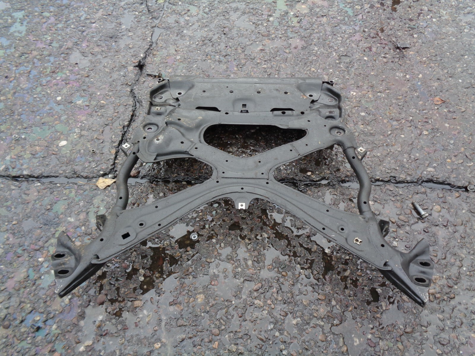 AUDI A5 8W6 2017 2.0 TDI FRONT CROSS SUSPENSION SUBFRAME 8W2399347G
