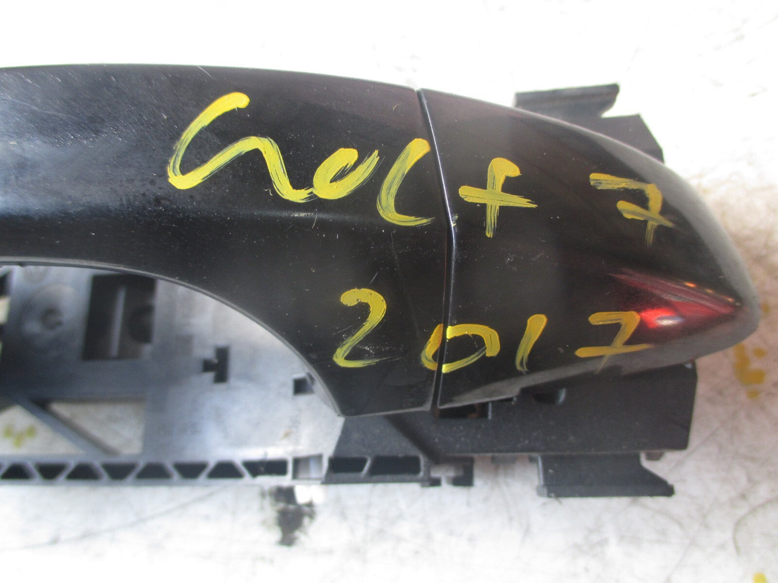 VW VOLKSWAGEN GOLF MK7 2017 OSR DRIVER SIDE REAR DOOR HANDLE 5NO837017E
