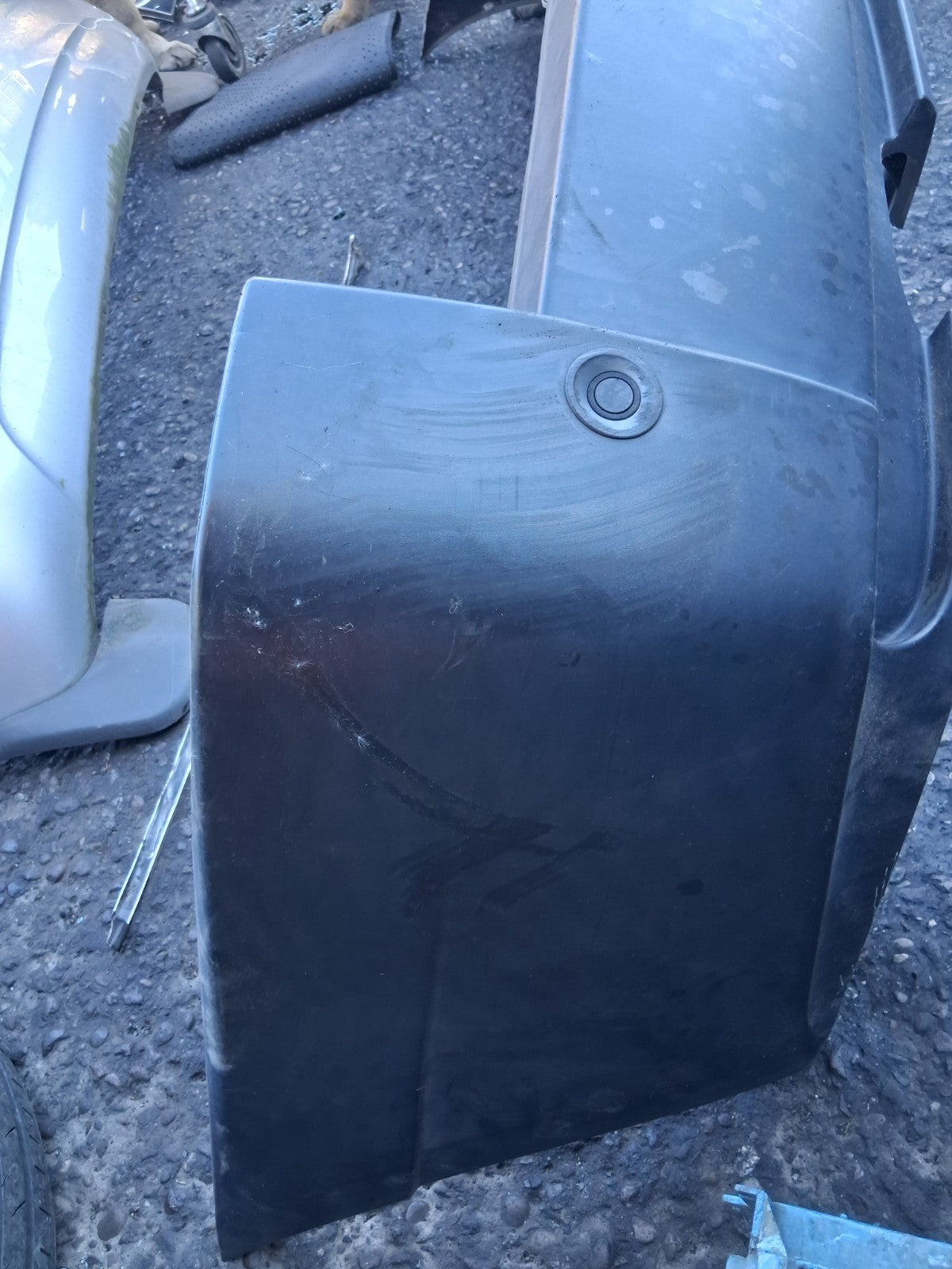 2004 BMW X3 E83 COMPLETE REAR BUMPER WITH PDC SENSORS BLACK
