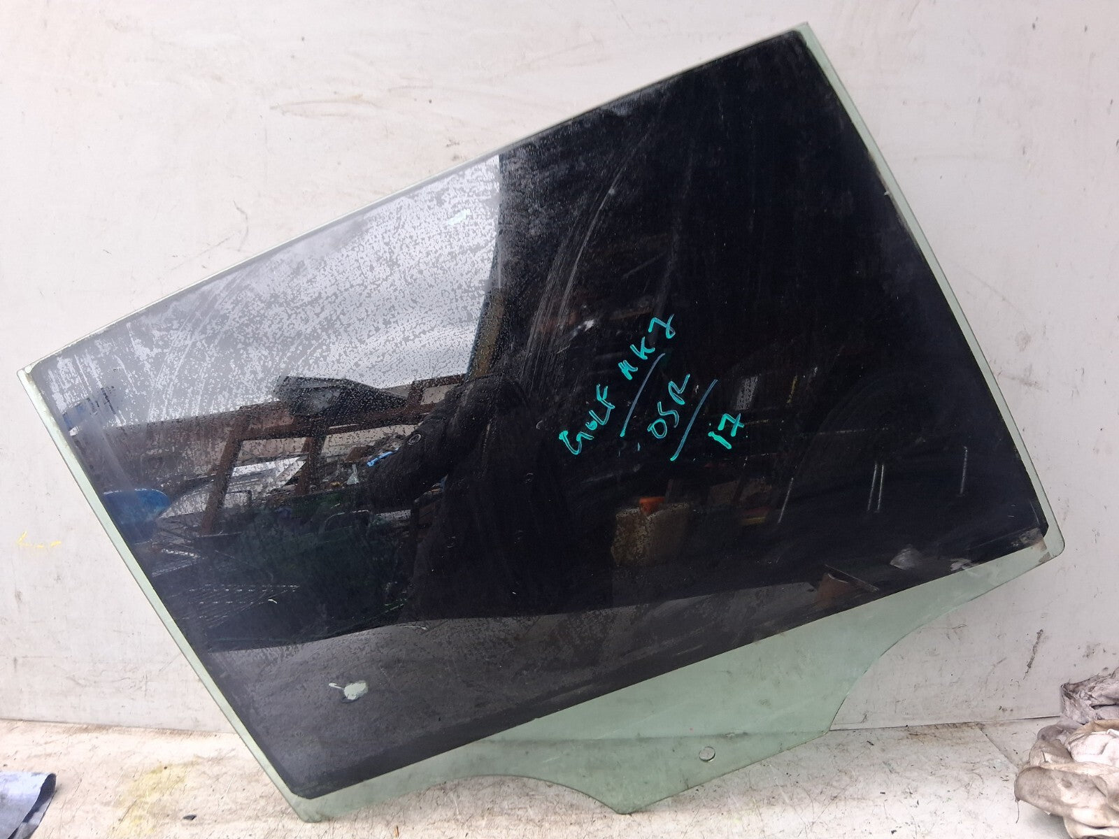 2017 VW VOLKSWAGEN GOLF MK7 OSR DRIVER SIDE REAR RIGHT WINDOW GLASS