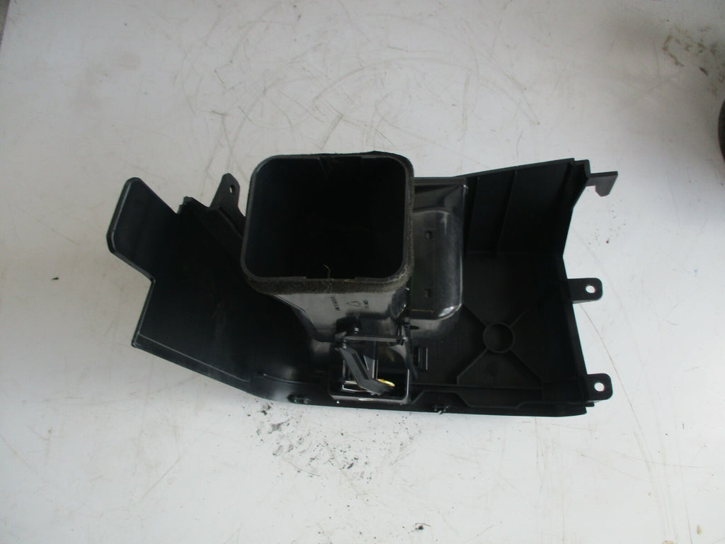 MERCEDES SPRINTER W906 MK2 NS PASSENGER SIDE DASHBOARD SIDE AIR VENT A9068300654