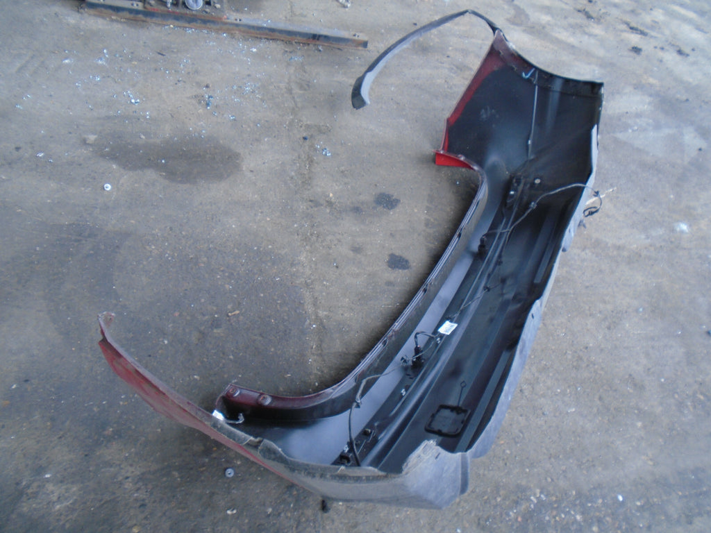 NISSAN QASHQAI J11 2018 REAR COMPLETE BUMPER WITH PDC SENSOR RED