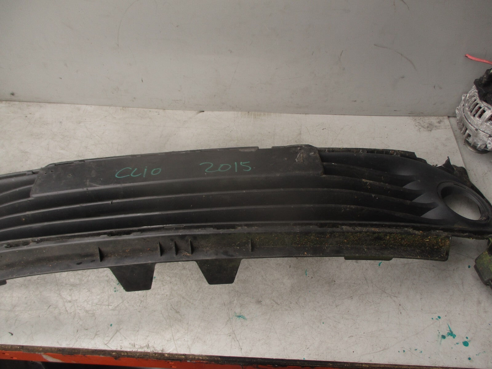 2015 RENAULT CLIO MK4 FRONT BUMPER LOWER GRILLE 622542958R