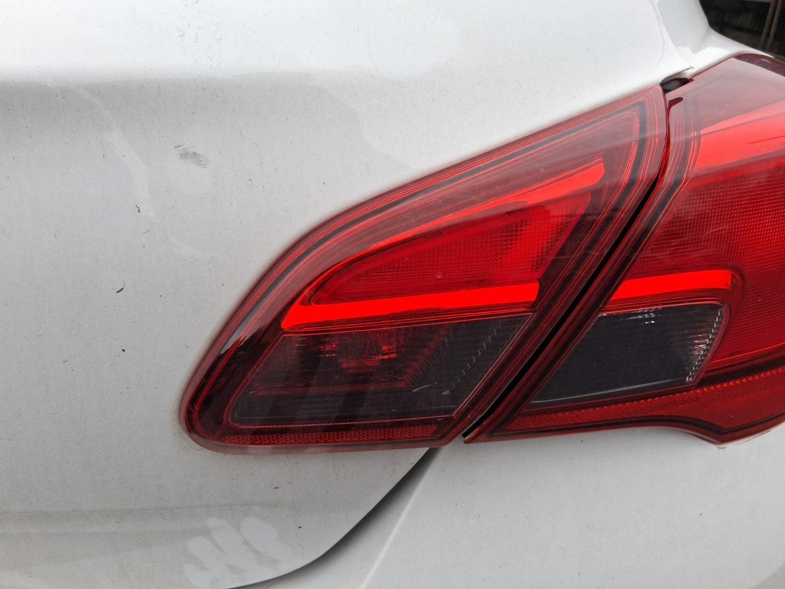 2019 VAUXHALL CORSA E 3 DOOR OSR DRIVER SIDE REAR INNER TAIL LIGHT LAMP