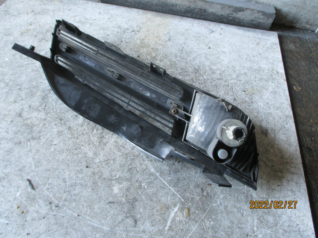 NISSAN MICRA 2006 K12 NSF PASSENGER SIDE FRONT FOGLIGHT GRILL
