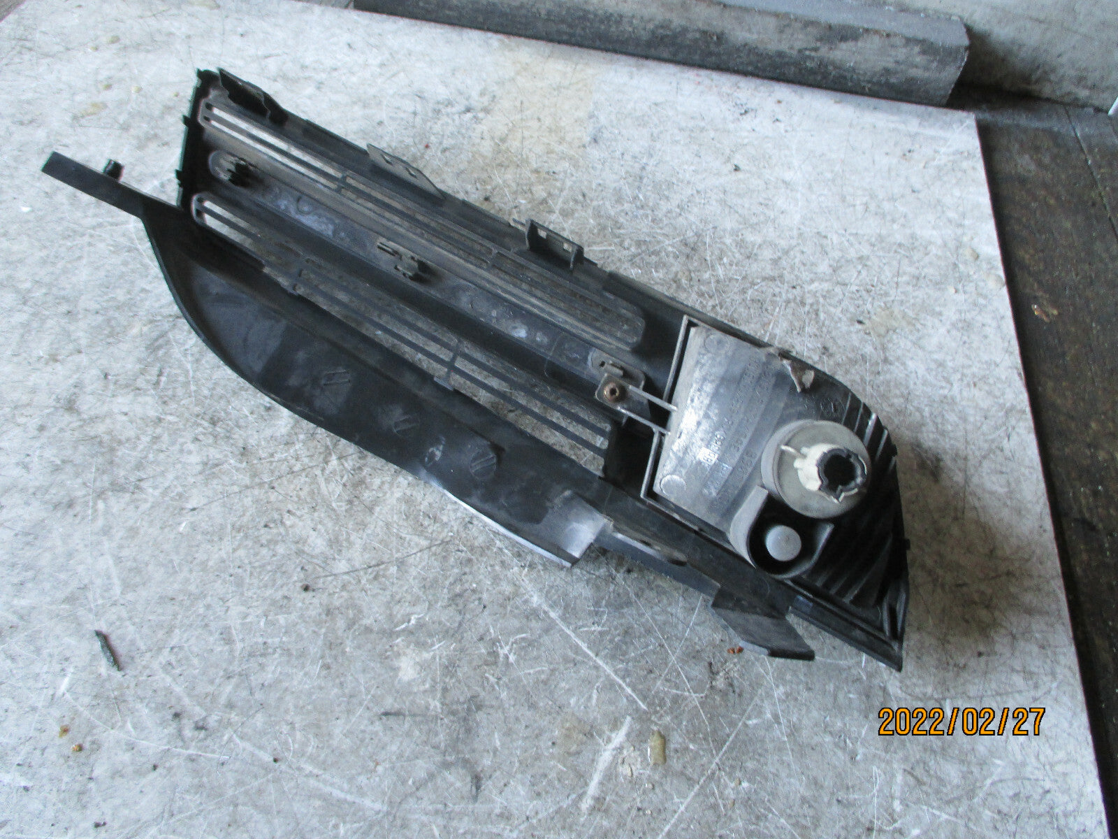 NISSAN MICRA 2006 K12 NSF PASSENGER SIDE FRONT FOGLIGHT GRILL