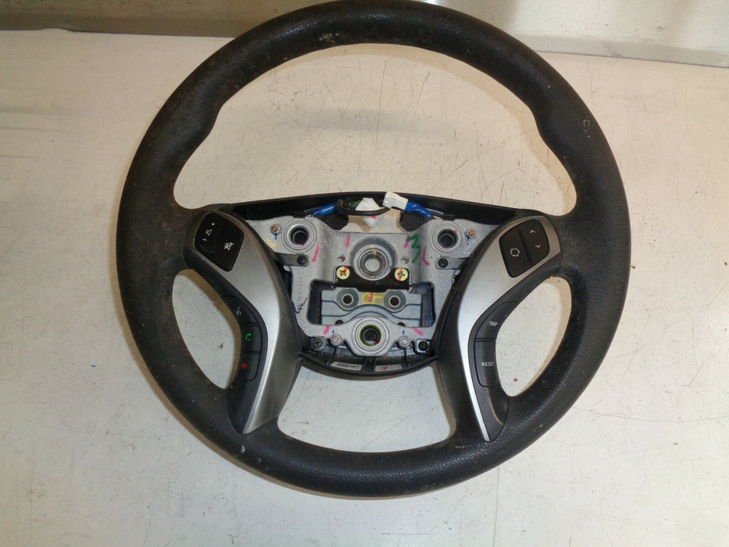 HYUNDAI i30 MK2 2013 1.6 CRDI MULTIFUNCTION LEATHER STEERING WHEEL 56110A6110RDR
