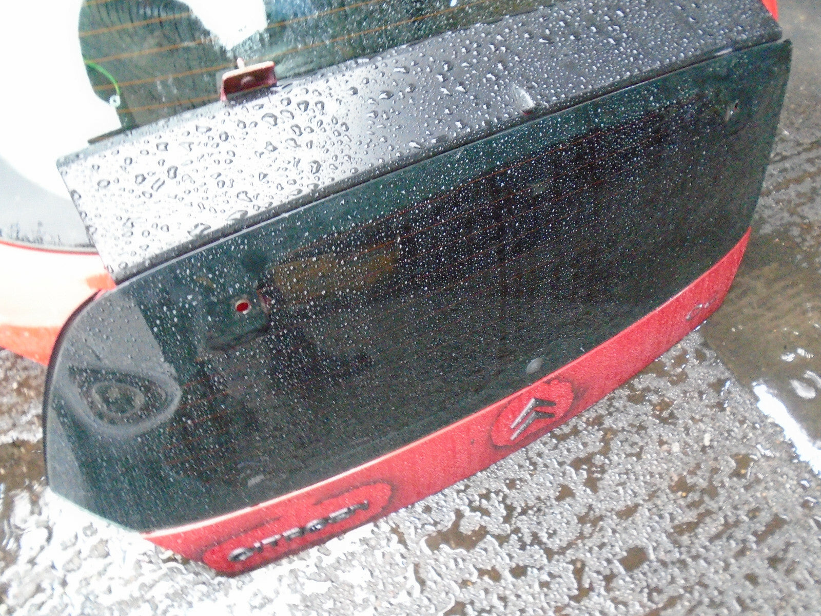 CITROEN C2 2006 3 DOOR REAR BOOTLID TAILGATE RED BLACK