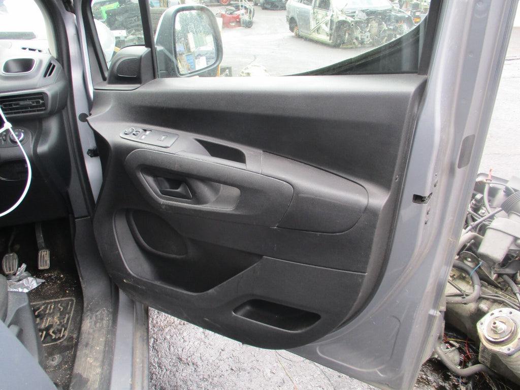 2019 VAUXHALL COMBO E MK4 OS DRIVER SIDE FRONT WINDOW MOTOR REGULATOR
