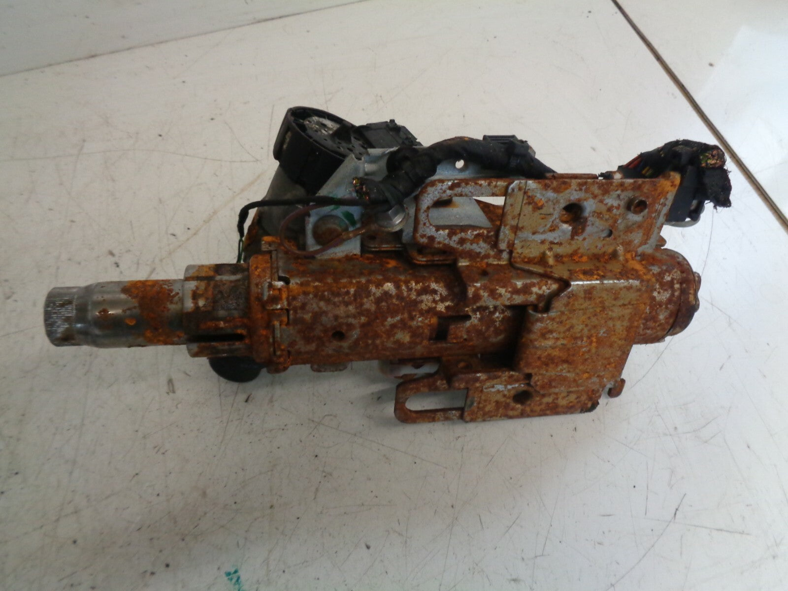 SKODA FABIA 2000-2007 MK2 1.2 PETROL ADJUSTABLE  POWER STEERING COLUMN