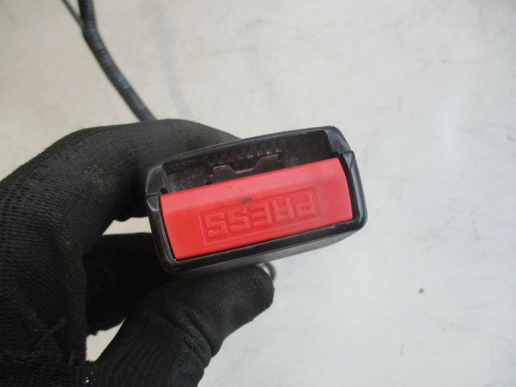 RENAULT MEGANE MK3 2012 REAR SEAT BELT BUCKLE ANCHOR