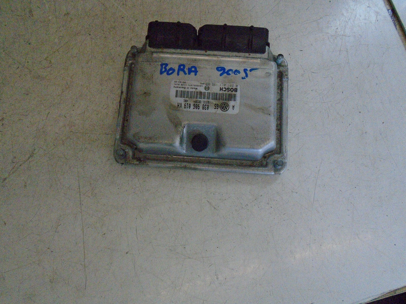VOLKSWAGEN BORA 2005 MOTOR ECU ENGINE MODULE UNIT 038906019KH