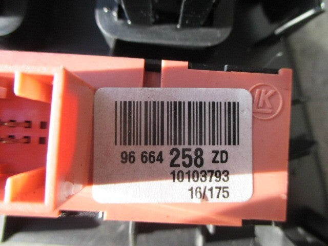 2016 CITROEN DS4 PARKING SENSOR ECO OFF FUEL OPEN SWITCH PANEL 96664258ZD