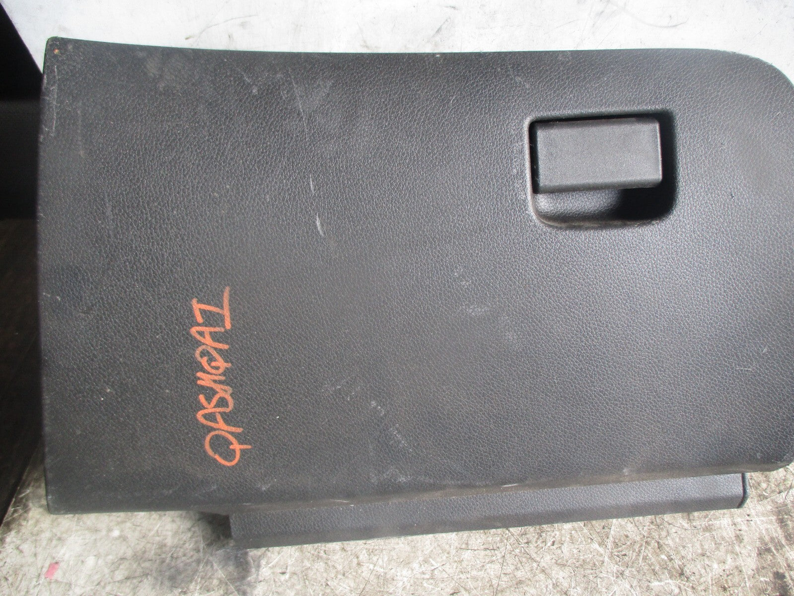 NISSAN QASHQUI J11 2021 MK3 NS PASSENGER SIDE GLOVEBOX STORAGE COMPARTMENT